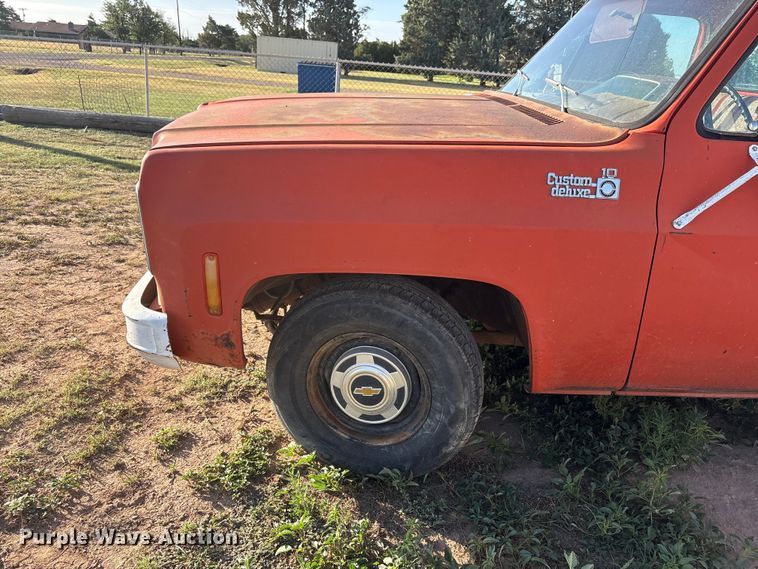 image for item JM9493 1975 Chevrolet C10 pickup truck