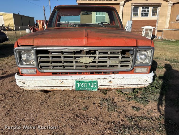 image for item JM9493 1975 Chevrolet C10 pickup truck