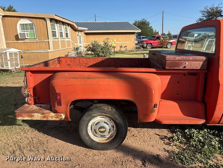 image for item JM9493 1975 Chevrolet C10 pickup truck