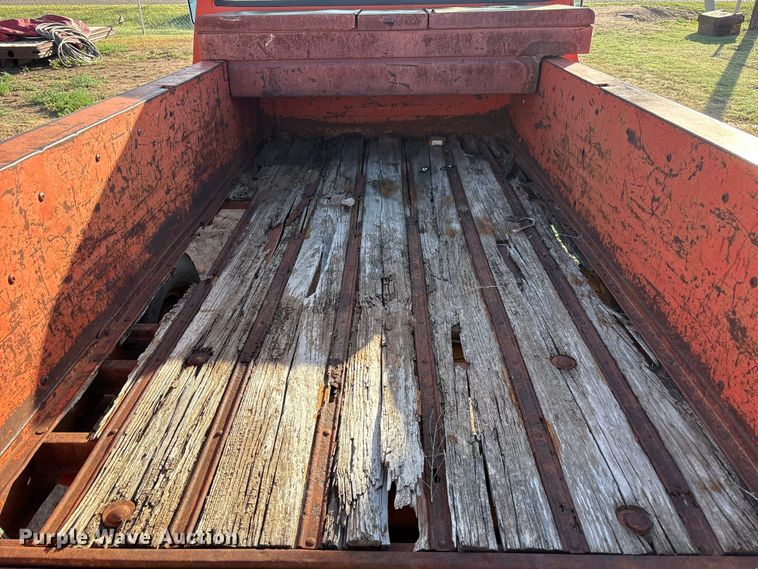 image for item JM9493 1975 Chevrolet C10 pickup truck