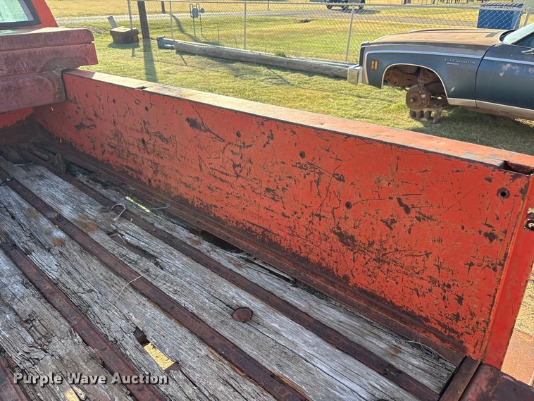 image for item JM9493 1975 Chevrolet C10 pickup truck