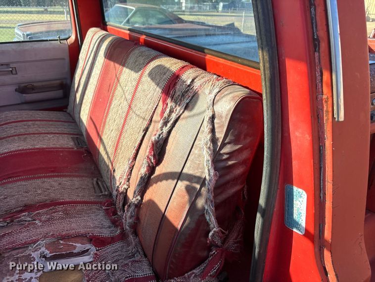 image for item JM9493 1975 Chevrolet C10 pickup truck