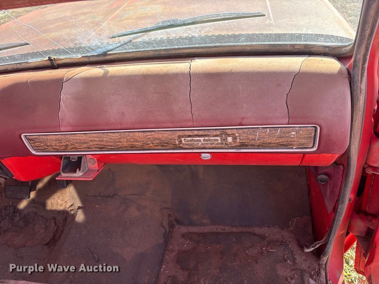 image for item JM9493 1975 Chevrolet C10 pickup truck