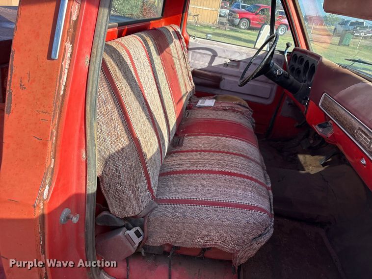 image for item JM9493 1975 Chevrolet C10 pickup truck