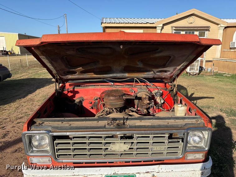 image for item JM9493 1975 Chevrolet C10 pickup truck