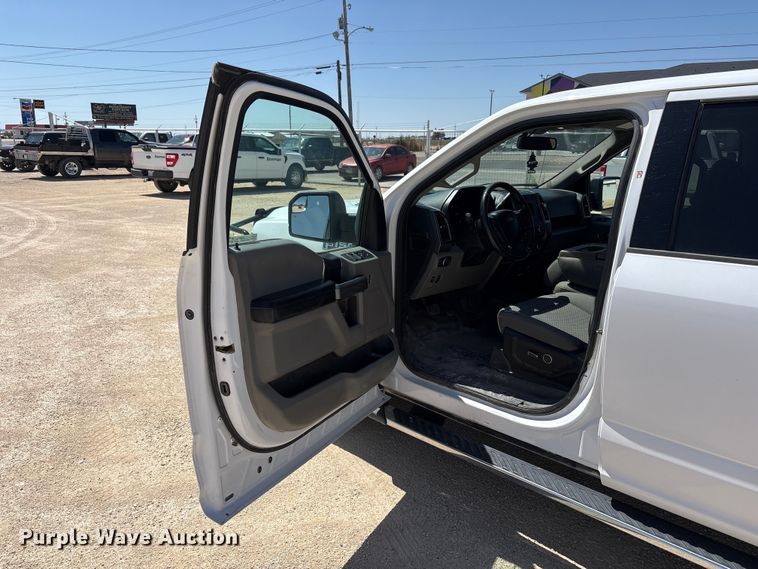 image for item JM9518 2018 Ford F150 Crew Cab pickup truck