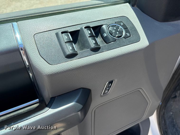 image for item JM9518 2018 Ford F150 Crew Cab pickup truck