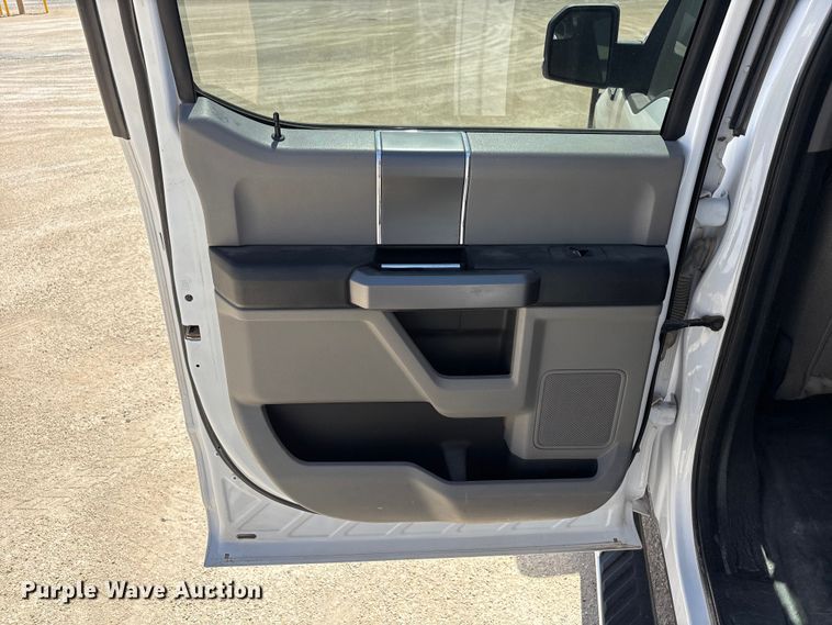 image for item JM9518 2018 Ford F150 Crew Cab pickup truck