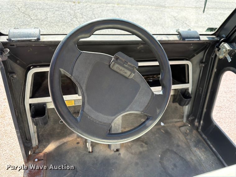image for item MQ9033 2012 Club Car Cafe Express golf cart