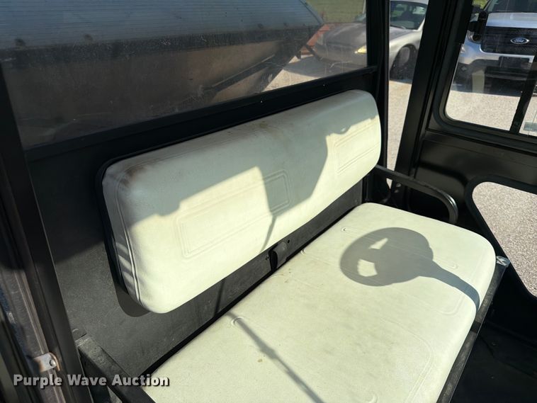 image for item MQ9033 2012 Club Car Cafe Express golf cart