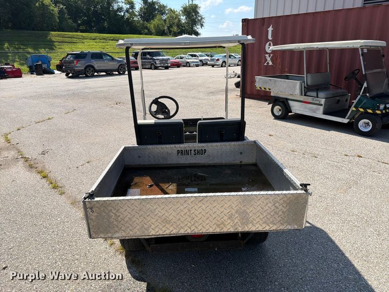 image for item MQ9035 1992 EZ-GO golf cart