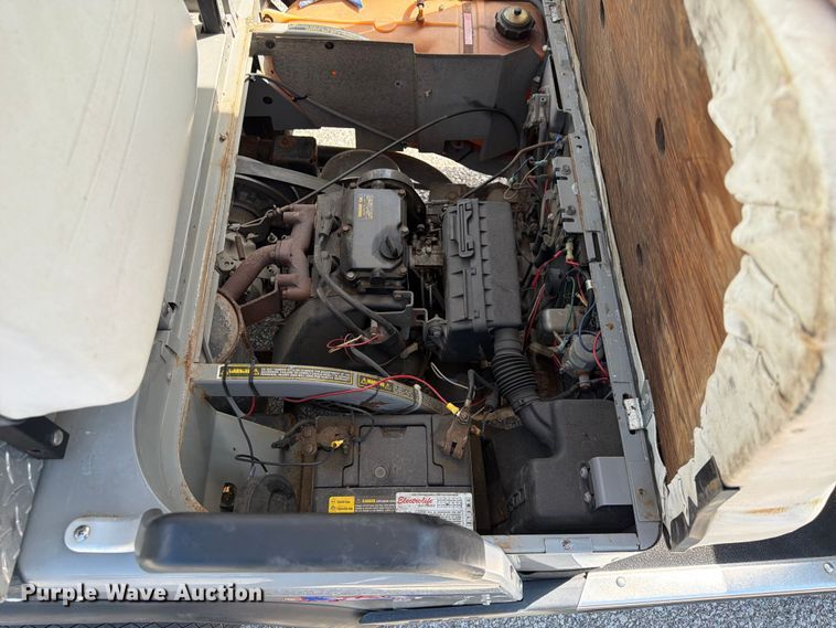 image for item MQ9035 1992 EZ-GO golf cart