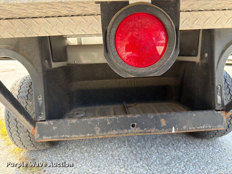 image for item MQ9035 1992 EZ-GO golf cart