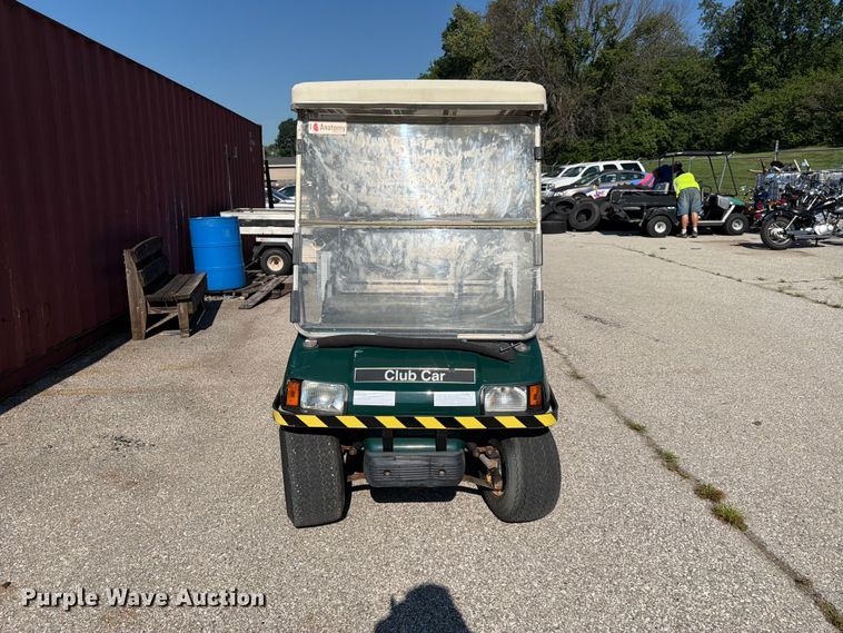 image for item MQ9041 2006 Club Car Turf 2 golf cart