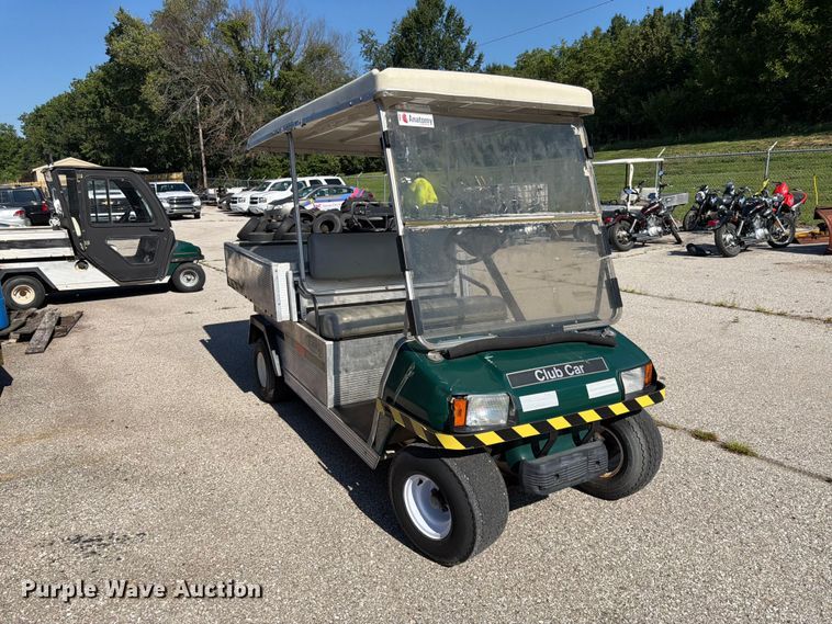 image for item MQ9041 2006 Club Car Turf 2 golf cart