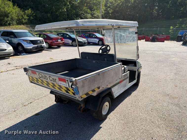 image for item MQ9041 2006 Club Car Turf 2 golf cart