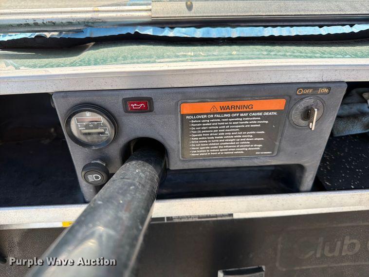 image for item MQ9041 2006 Club Car Turf 2 golf cart