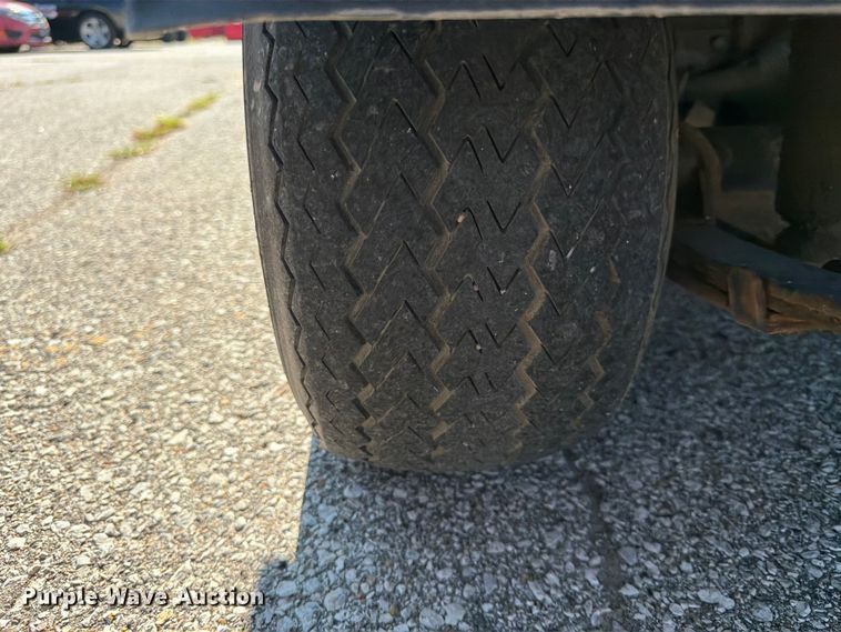 image for item MQ9041 2006 Club Car Turf 2 golf cart