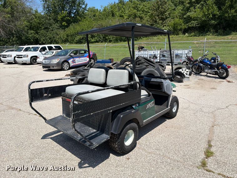 image for item MQ9042 2006 Club Car golf cart