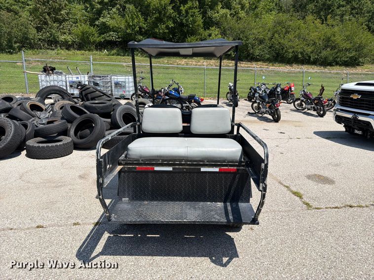 image for item MQ9042 2006 Club Car golf cart