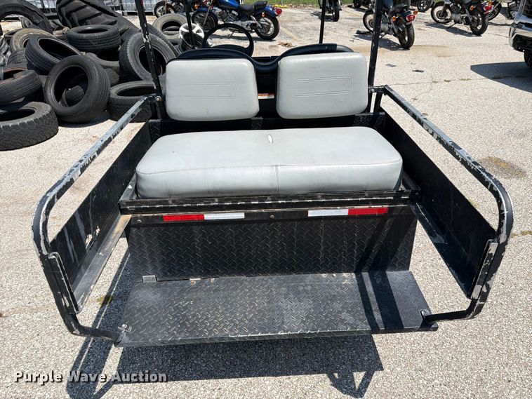 image for item MQ9042 2006 Club Car golf cart