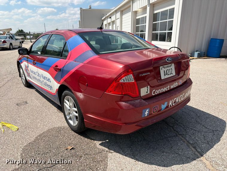 image for item MQ9046 2010 Ford Fusion 