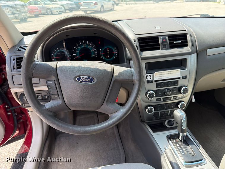 image for item MQ9046 2010 Ford Fusion 