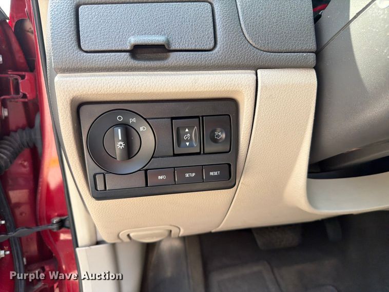 image for item MQ9046 2010 Ford Fusion 