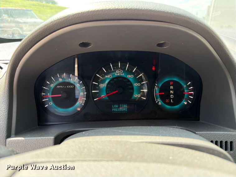 image for item MQ9046 2010 Ford Fusion 