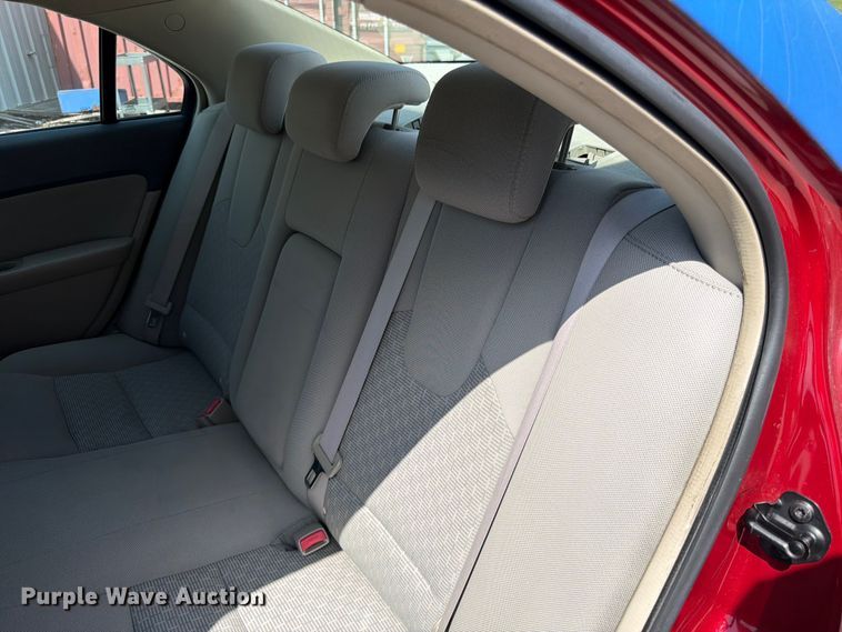 image for item MQ9046 2010 Ford Fusion 