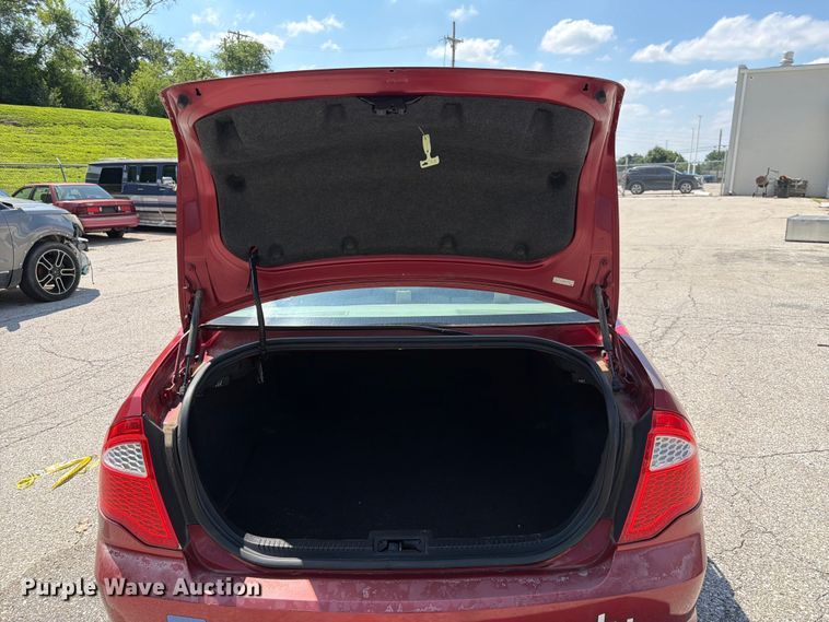 image for item MQ9046 2010 Ford Fusion 