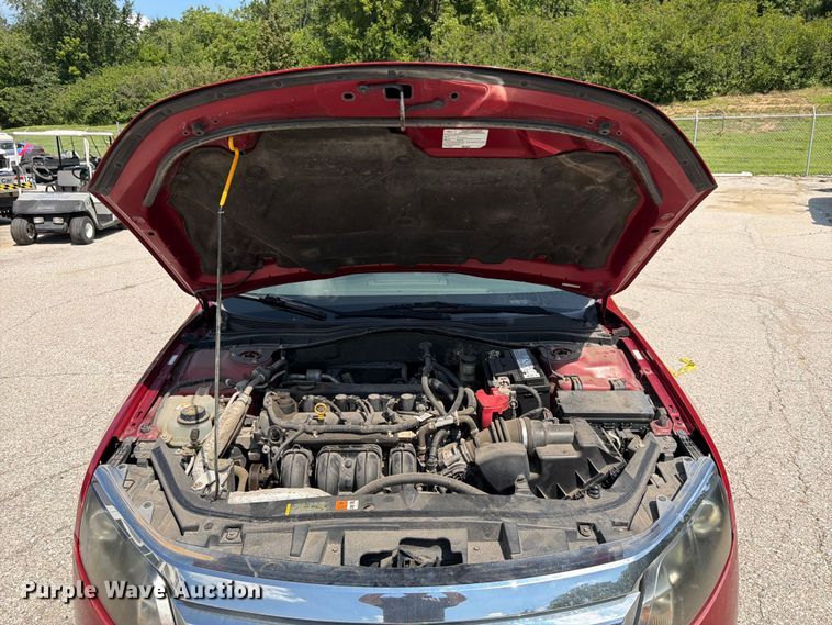 image for item MQ9046 2010 Ford Fusion 