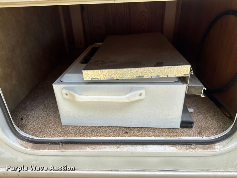 image for item MZ9703 2008 Jayco Jay Feather LGT camper