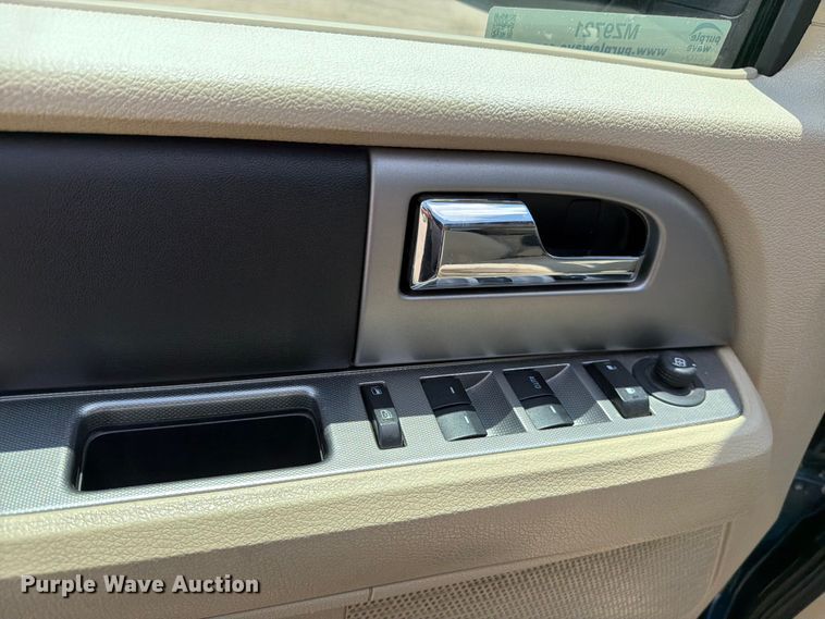 image for item MZ9721 2016 Ford Expedition XLT SUV