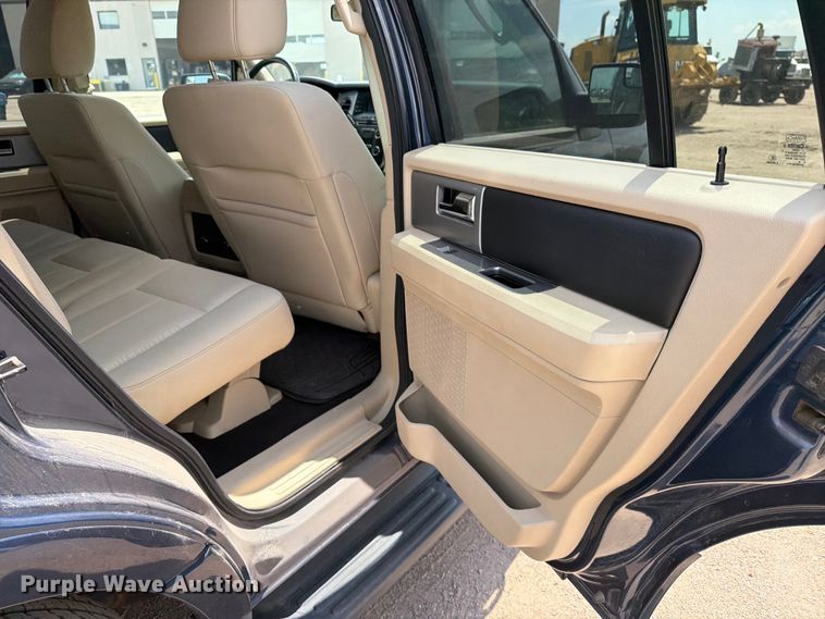 image for item MZ9721 2016 Ford Expedition XLT SUV