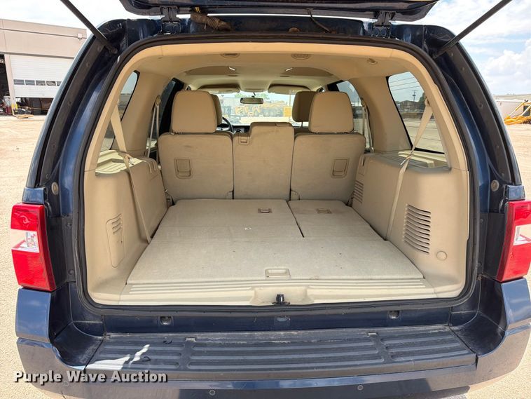 image for item MZ9721 2016 Ford Expedition XLT SUV