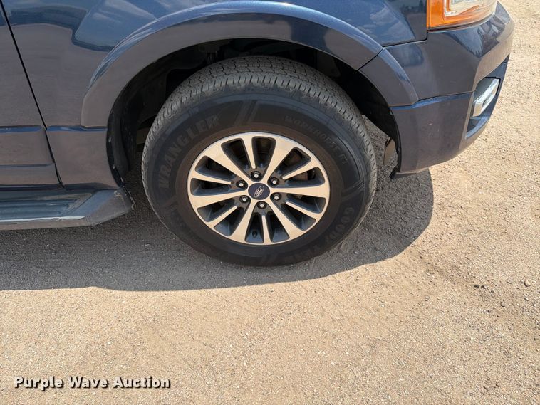 image for item MZ9721 2016 Ford Expedition XLT SUV