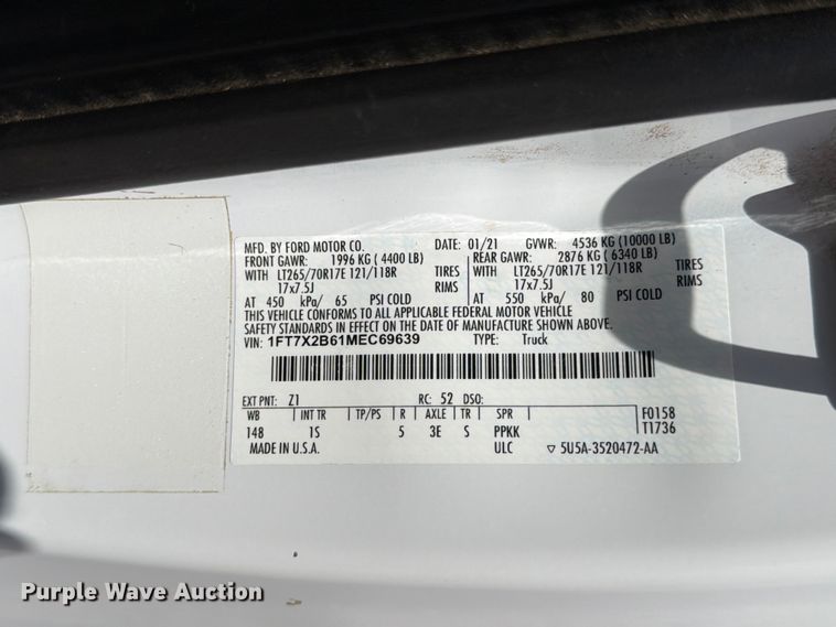 image for item MZ9722 2021 Ford F250 Super Duty XL Ext. Cab pickup truck
