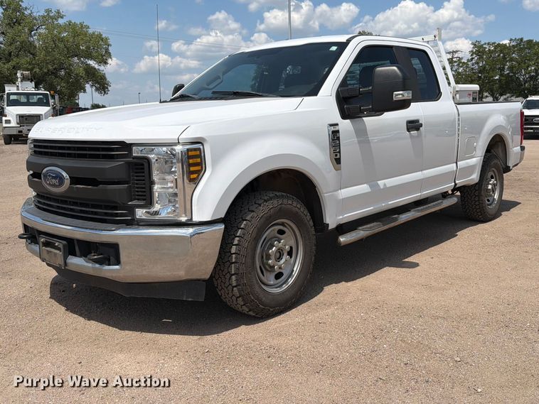 2019 Ford F250 Super Duty Ext. Cab pickup truck