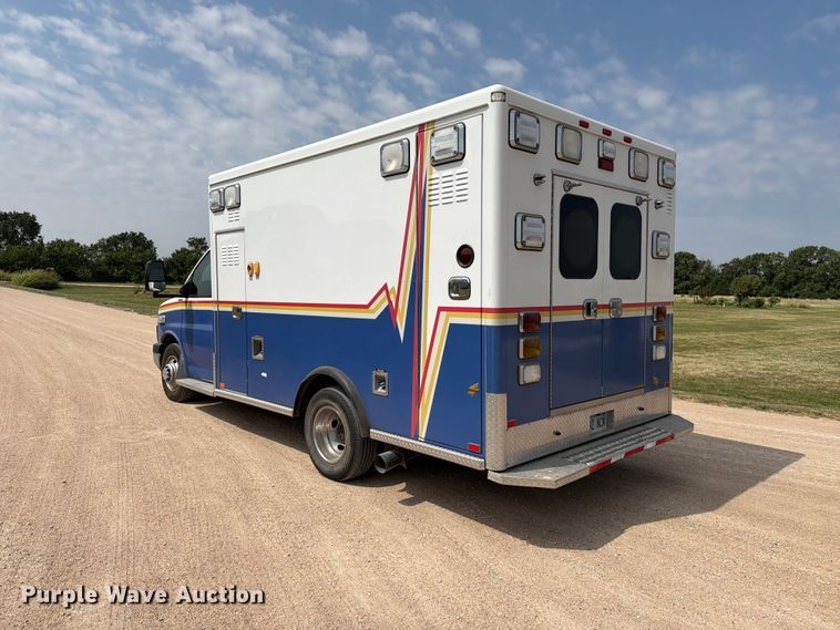 image for item MZ9748 2014 Chevrolet 3500 Express ambulance