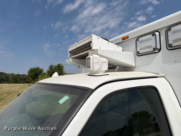 image for item MZ9748 2014 Chevrolet 3500 Express ambulance