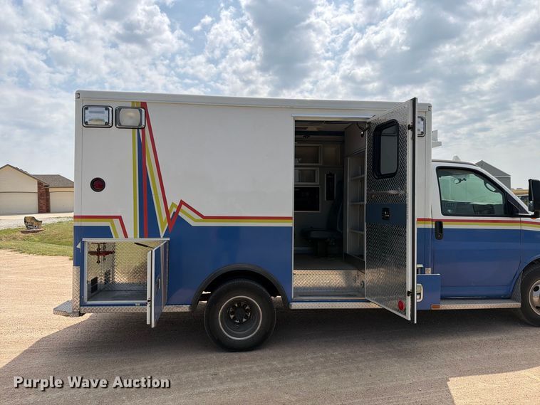 image for item MZ9748 2014 Chevrolet 3500 Express ambulance