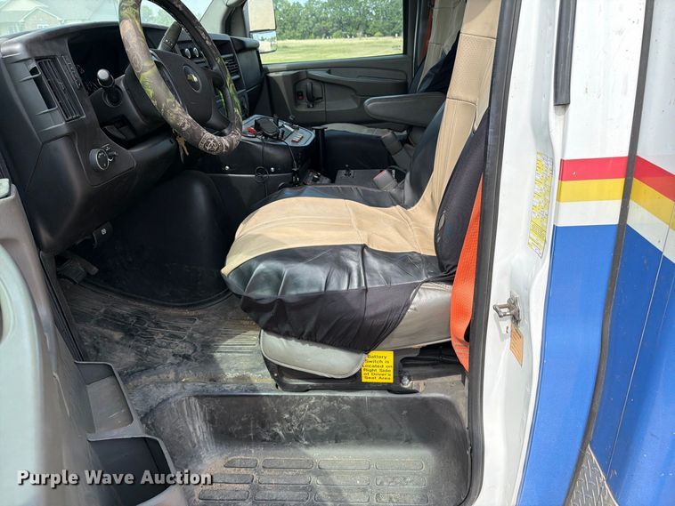 image for item MZ9748 2014 Chevrolet 3500 Express ambulance
