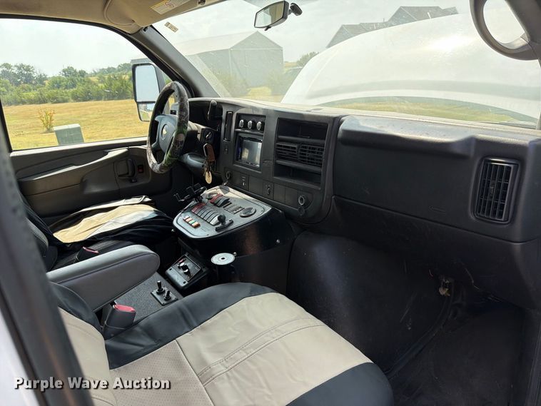 image for item MZ9748 2014 Chevrolet 3500 Express ambulance