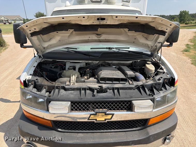 image for item MZ9748 2014 Chevrolet 3500 Express ambulance