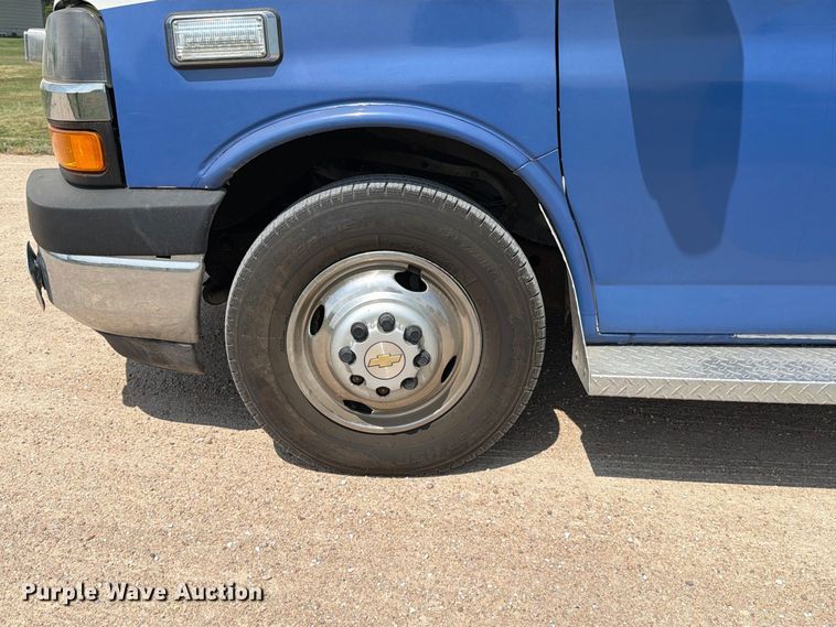 image for item MZ9748 2014 Chevrolet 3500 Express ambulance
