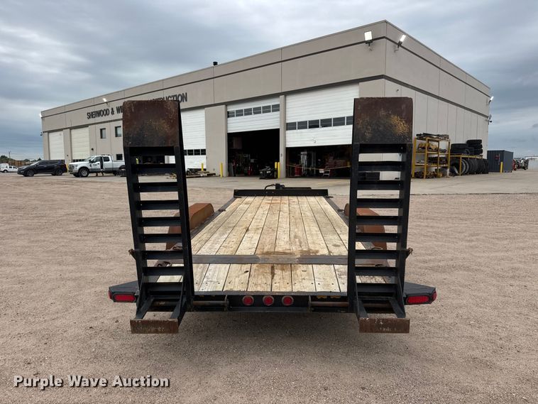 image for item NJ9130 2000 Redi Haul equipment trailer