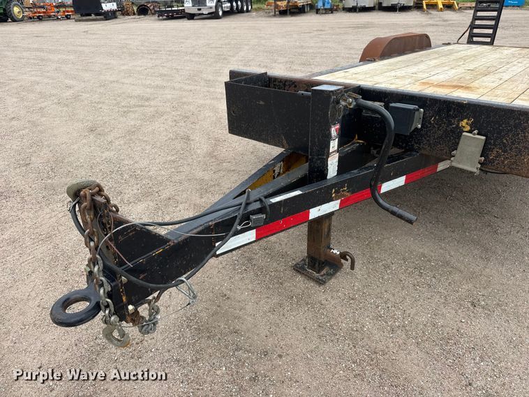 image for item NJ9130 2000 Redi Haul equipment trailer