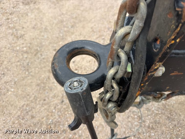 image for item NJ9130 2000 Redi Haul equipment trailer