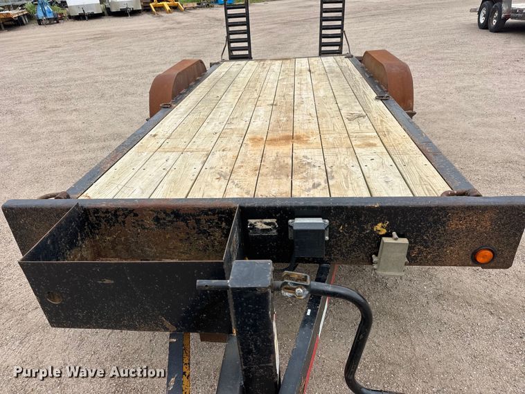 image for item NJ9130 2000 Redi Haul equipment trailer